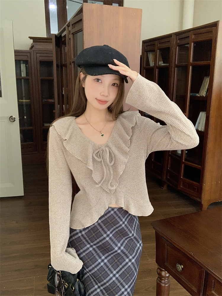 Plus Size Ruffle Long Sleeve Knit Top and Plaid Skirt Two Piece Set for Women Spring - Style 734ef0 - Image 2