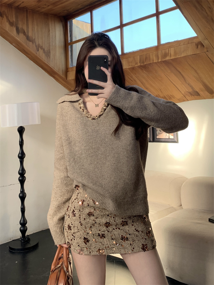 French Light Mature Fashion Set Women V Neck Solid Loose Sweater Sequin Slimming Skirt Two Piece - Image 4