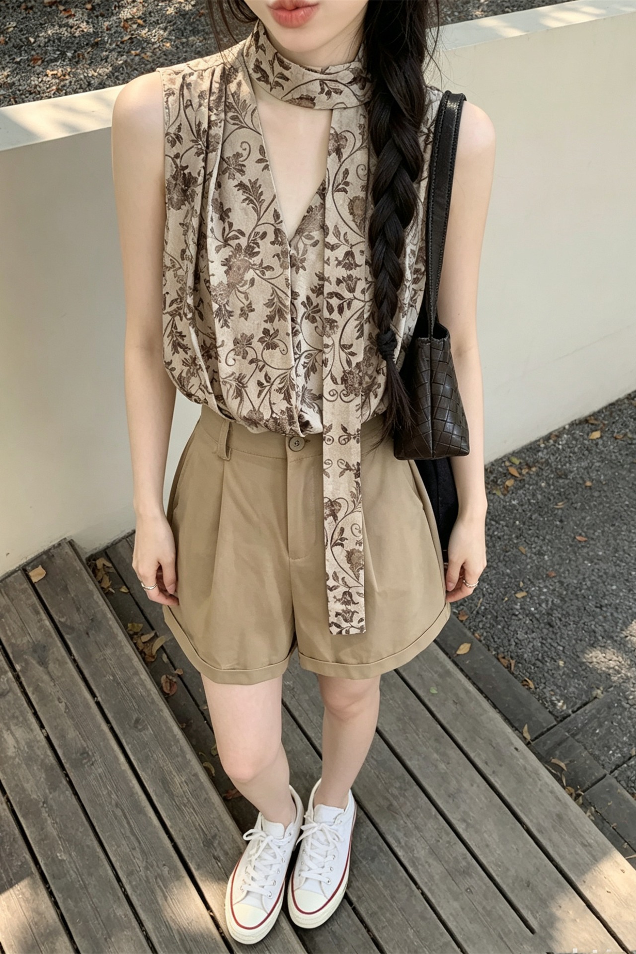 Women's Sleeveless V-Neck Cami Shirt - Botanical Print Summer Top - Image 5