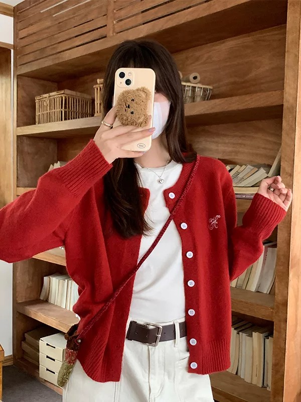 2026 Fall Embroidered Women Slim Fit Stretch Knit Cardigan Korean Round Neck Long Sleeve Top - Image 3
