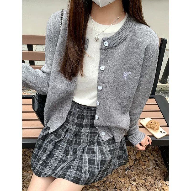 2026 Fall Embroidered Women Slim Fit Stretch Knit Cardigan Korean Round Neck Long Sleeve Top - Image 5