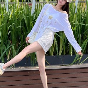 White Snowflake Rhinestone Print Off-Shoulder Long-Sleeve T-Shirt Women Summer Thin Sun Protection Top